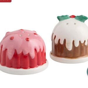 World, market  Fruti cake Ceramic Salt and Pepper Shakers